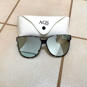 AQS Silver & Black Tortoise Large Mirrored Polarized Sunglasses Womens Cat Eye